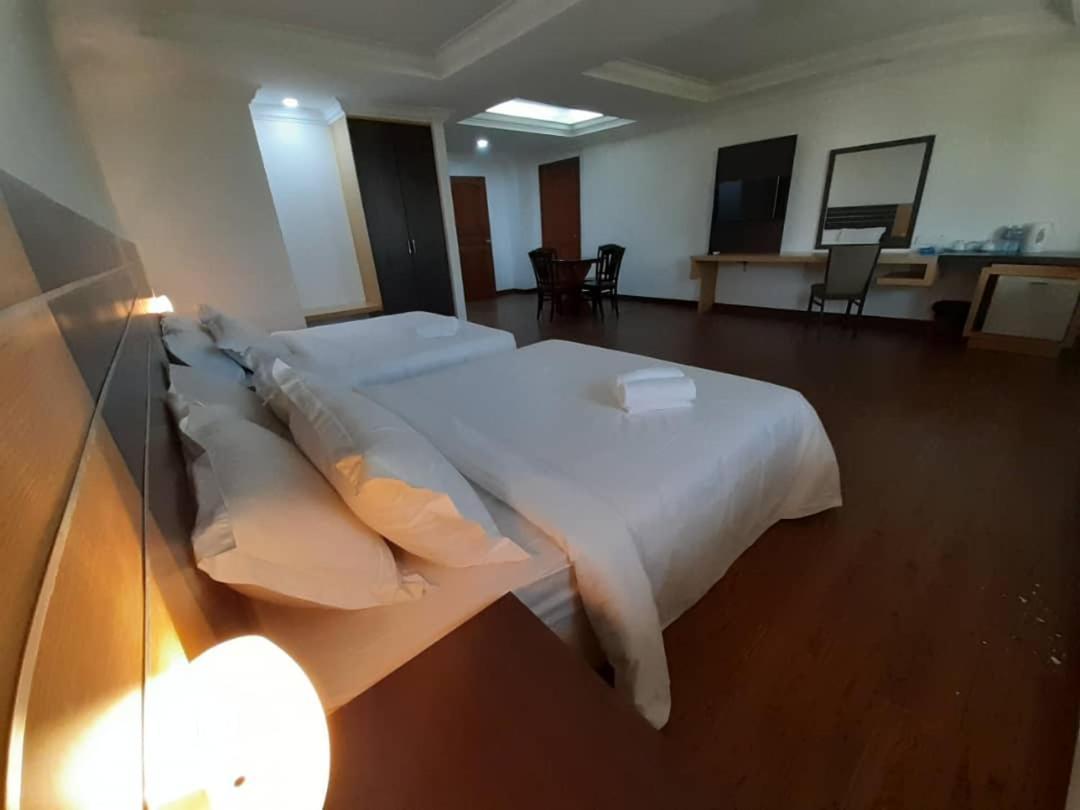 Sara Hotel Λαμπουάν Εξωτερικό φωτογραφία